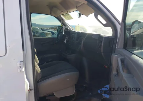 2020 GMC Savana Cargo Rwd 2500 Regular Wheelbase Work Van from USA, damaged, VIN 1GTW7AFG1L1261619